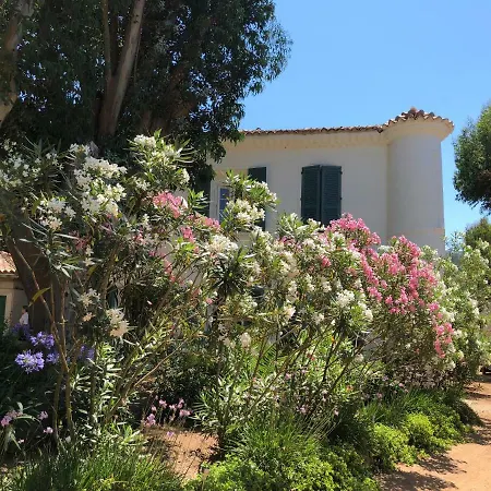 Le Manoir De