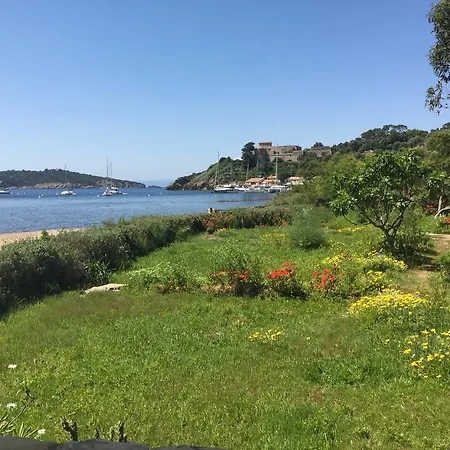 Le Manoir De * Port-Cros