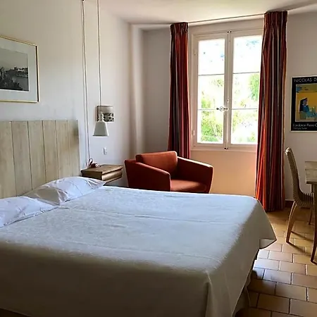 ホテル Le Manoir De